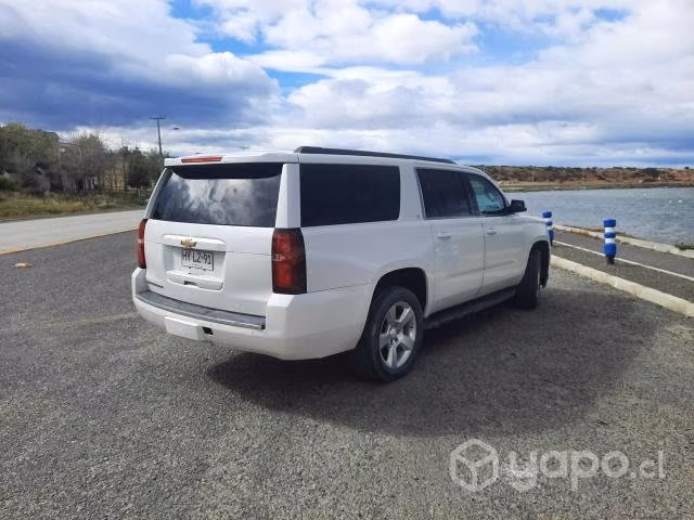 Chevrolet suburban 2016