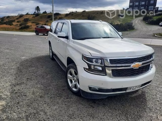 Chevrolet suburban 2016