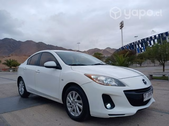 Mazda año 2012