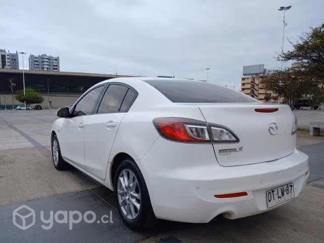 Mazda año 2012