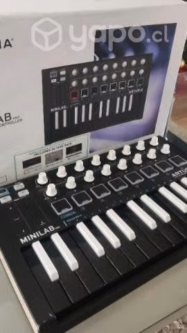 Controlador MIDI MK2