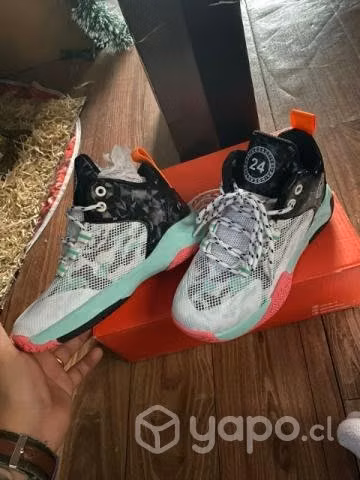 Zapatillas de basquetbol de niña