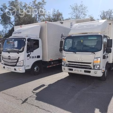 2 Camiones trabajando con cupo y contrato