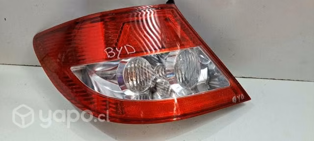 Foco trasero lh byd
