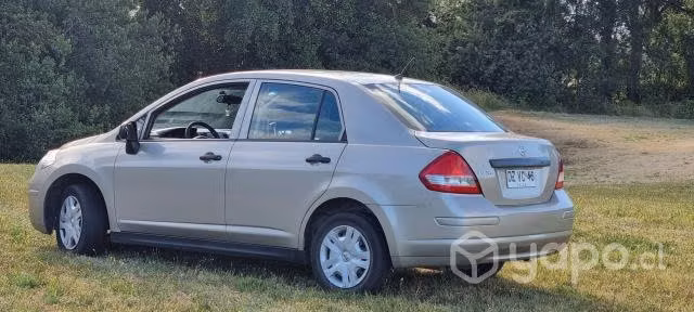Nissan tiida 2012