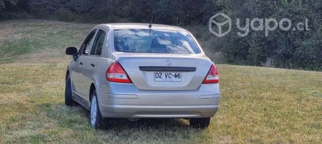 Nissan tiida 2012
