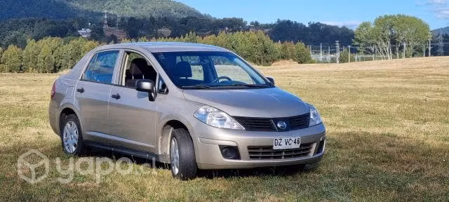 Nissan tiida 2012