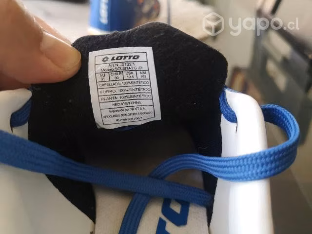 Zapatos de fútbol Lotto talla 30