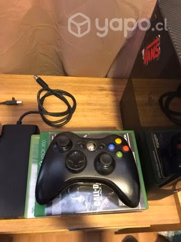 Xbox 360 + accesorios originales