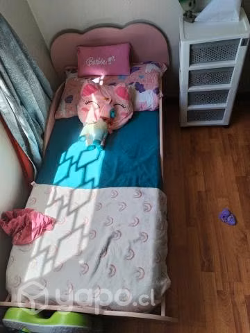 Mueble y cama de transcicion