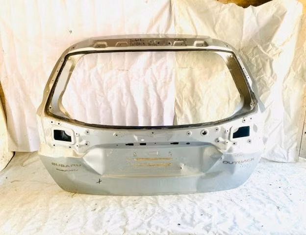 Portalón Subaru outback