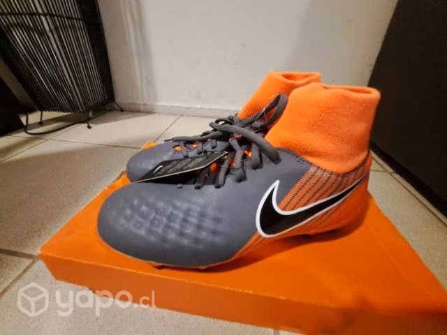 Zapato Fútbol N 35