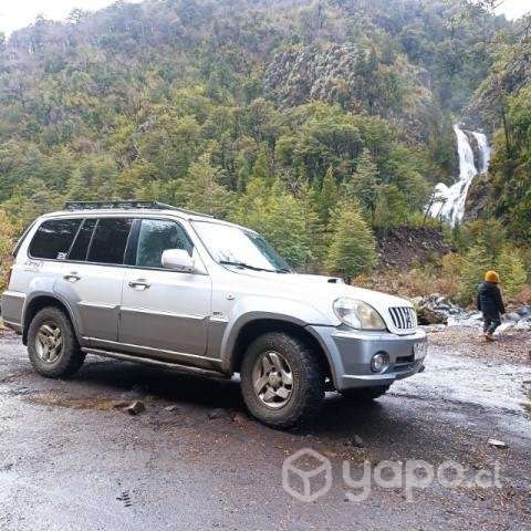 Se vende Jeep Hyundai Terracan 2.9 año 2004