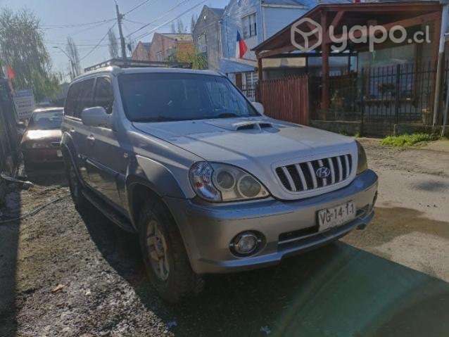 Se vende Jeep Hyundai Terracan 2.9 año 2004