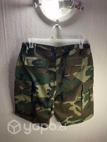 Bermudas Militar