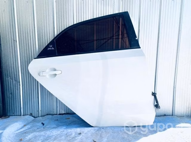 Puerta trasera kia soluto