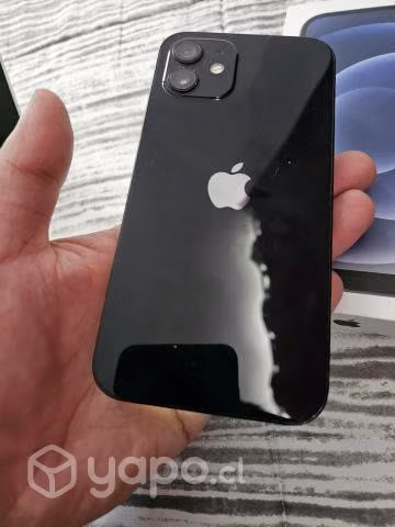 Iphone 12 con su caja respectiva