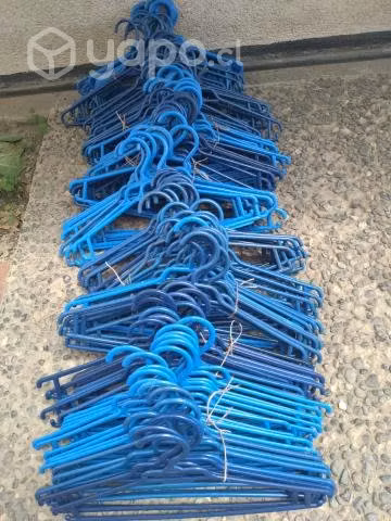 Pack 55 ganchos plásticos azules