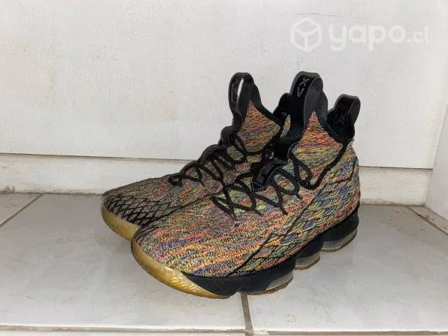 Zapatillas de Basketball Nike LeBron XV Talla 11US