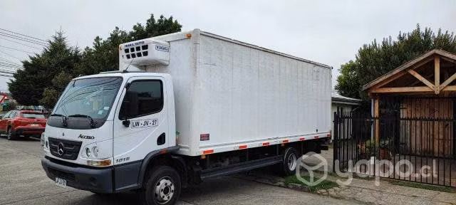 Camion Mercedes Benz Accelo 1016