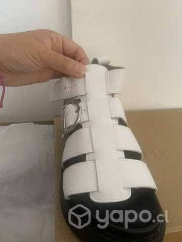 Sandalias Romano nuevas