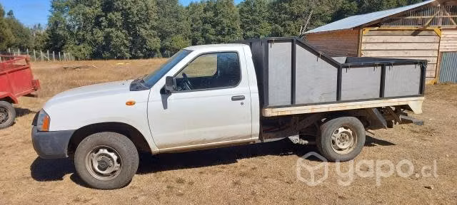 Vendo Camioneta Nissan Terrano - Imagen 3