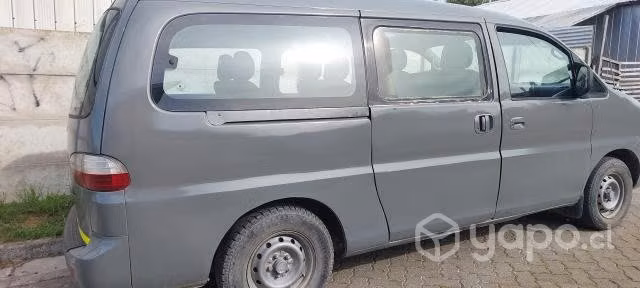 Furgón hyundai H1 año 2006