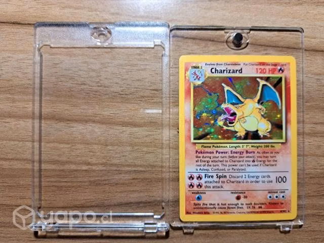 Carta Pokémon Charizard Holo