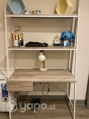 Escritorio con silla