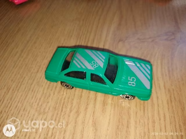 6 autos escala 1:64