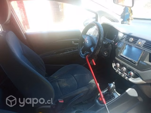 Automóvil KIA RIO 5 - Imagen 6