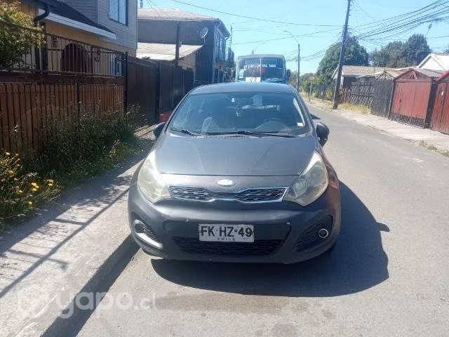 Automóvil KIA RIO 5 - Imagen 2