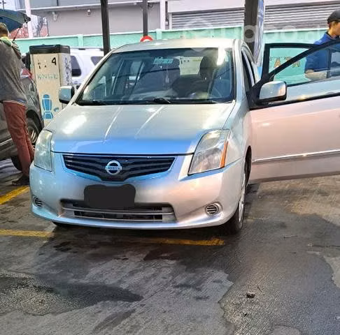 Nissan Sentra 2011