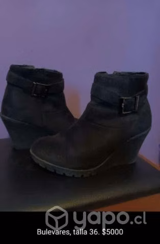 Bellas botas y botines, de marca y cuero