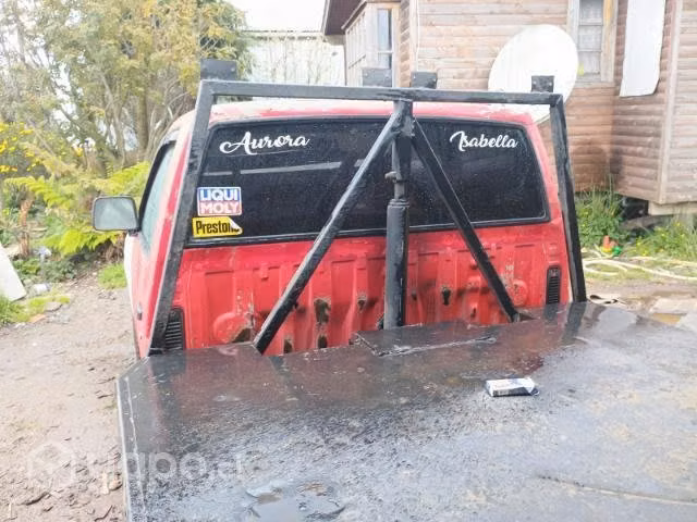 Nissan d21 año 98 al dia