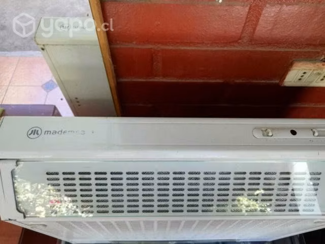 Cocina a gas de 6 platos y campana