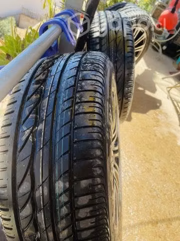 Llantas con neumáticos Nuevos