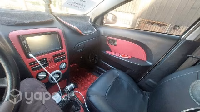 Detalles estéticos y le falta los limpia palabrisa