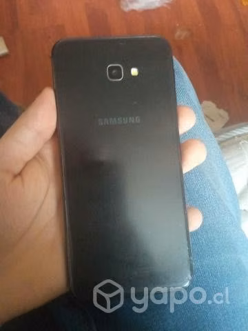 Samsung J4 con pantalla trizada