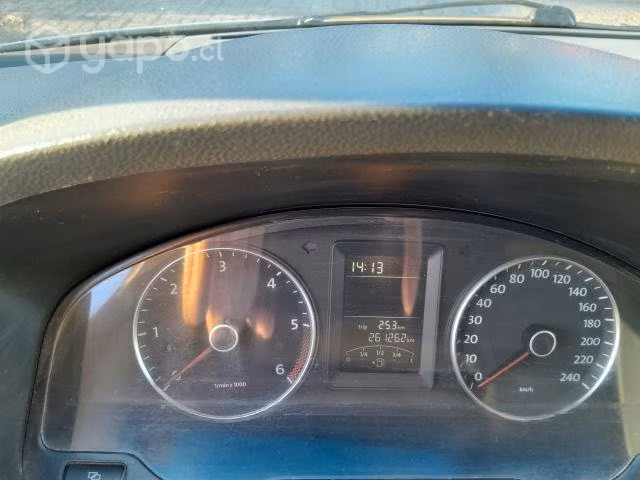 Vendo volkswagen transporter año 2012 - Imagen 2