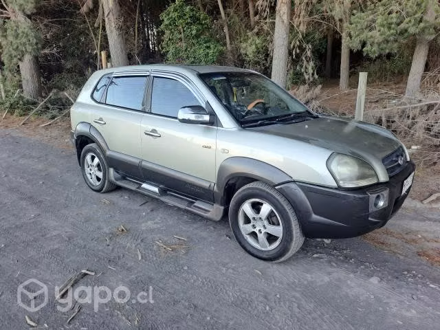 Venta o permuta Hyundai Tucson 2004 aut 4x4 diesel