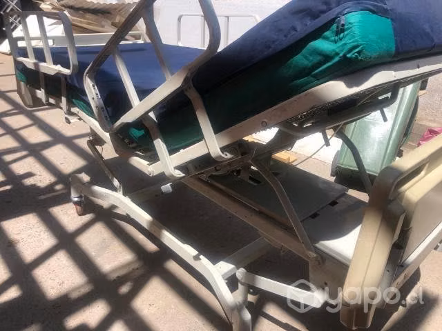 Cama clínica eléctrica