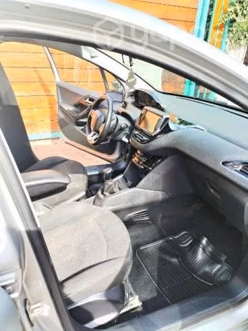 Peugeot 208 año 2018