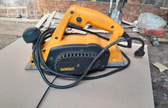 Cepilladora "DEWALT" n.max 16000