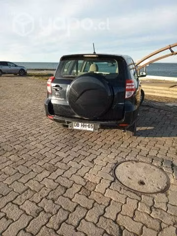 Toyota rav4 2011