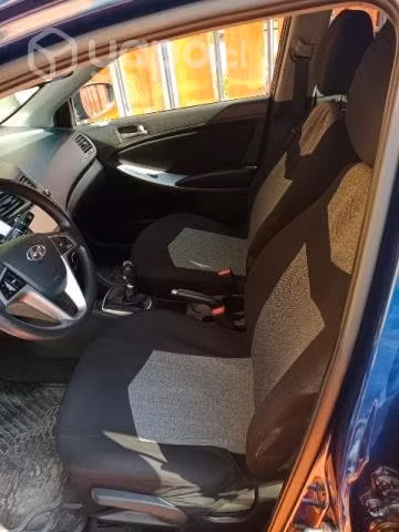 Hyundai Accent - Imagen 6