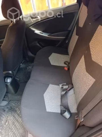 Hyundai Accent - Imagen 5