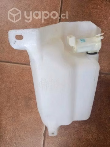 Deposito Limpiaparabrisas Nissan D21 Año 94-08