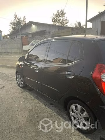 Hyndai i10 por apuro