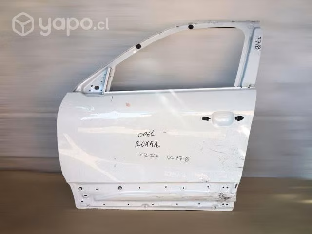 Puerta delantera lh opel mokka 2022-2023